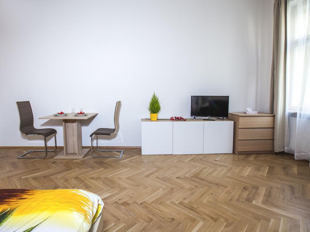 Beautiful Central Apartment Thámova Praga Exterior foto